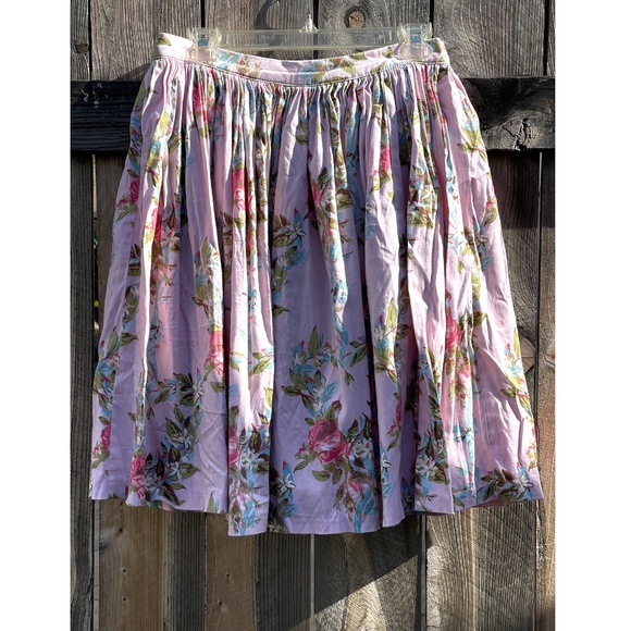 Pinup Couture Jenny Skirt Floral Ribbon Print in Size Medium - Picture 2 of 5
